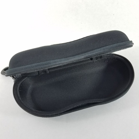 Titleist PRO V1 Sunglasses Case - Picture 5 of 7